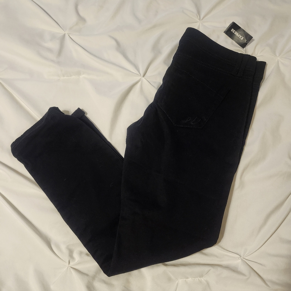 NWT Express Cropped Legging